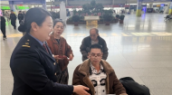 【五一我在岗】坚守岗位，护航旅客旅途平安