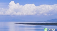 云栖黑马河，一湖青海蓝