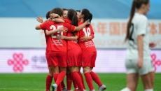 国际大体联足球世界杯：上体大女足夺得冠军