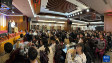 人文经济激活消费新动能丨“笑声”里的消费力