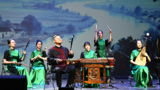 “亲情中华·四海同春”法国巴黎慰侨访演举行