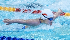 中国游泳公开赛：唐钱婷两次刷新奥运新增项目亚洲纪录