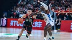 CBA半决赛：深圳力克广厦扳回一城