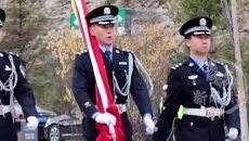 同升一面旗 玉树州举行升旗仪式贺祖国华诞