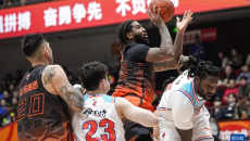 篮球——CBA常规赛：山东高速胜新疆伊力特