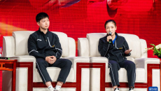 国乒奥运冠军走进云南师范大学