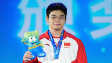 举重亚锦赛中国队再夺三金两银